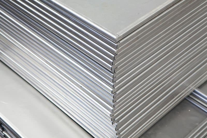 Conheça as principais diferenças entre aço galvanizado e aço inoxidável